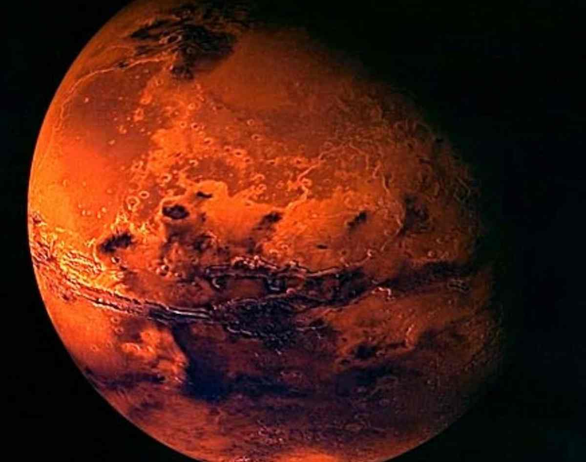 Marte, oggi arriva il rover della Nasa Perseverance: esplorerà il cratere Jezero per cercare la vita