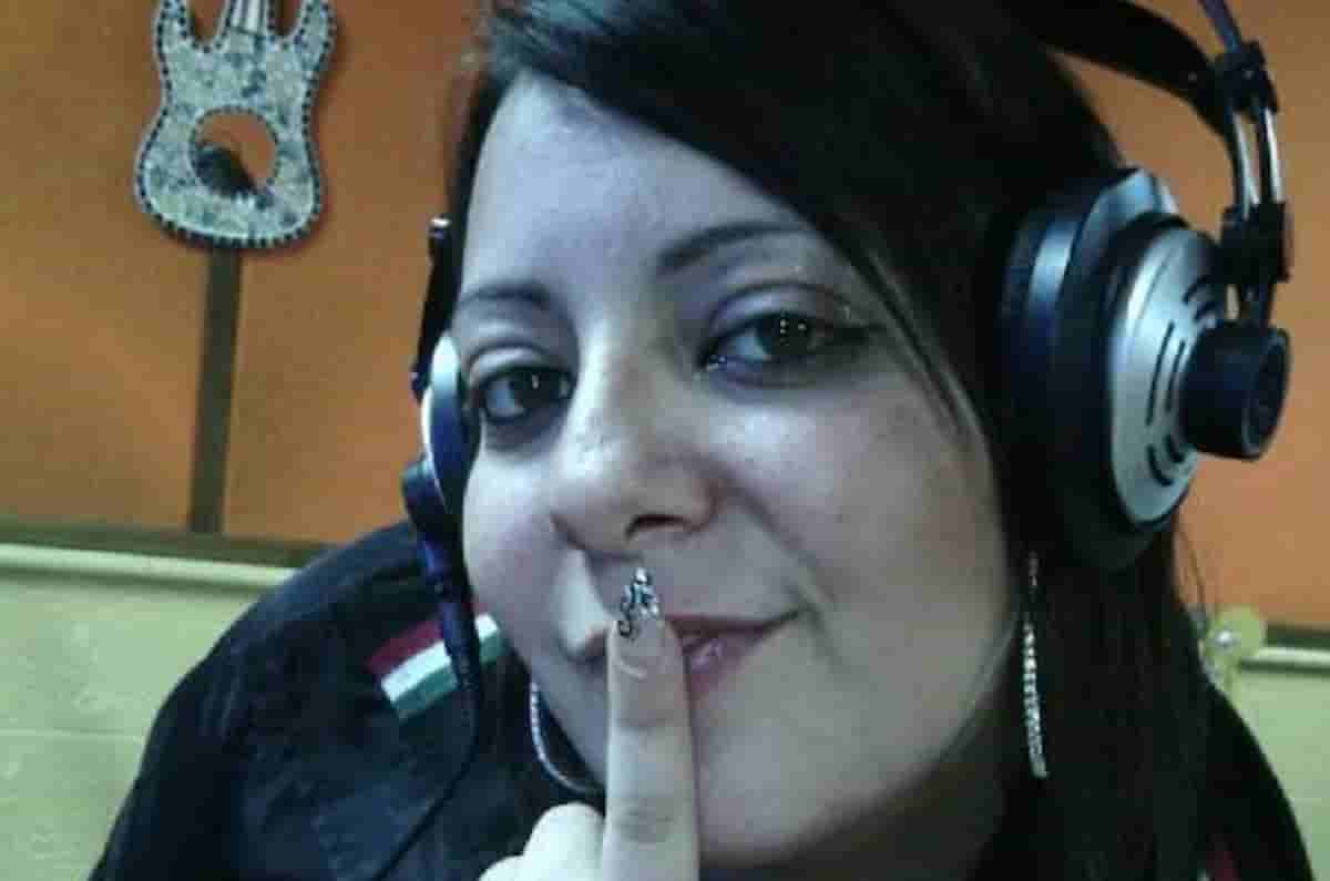 Piera Napoli, cantante neomelodica uccisa a Palermo: il marito confessa. Quel post Facebook sul rispetto...