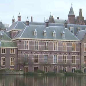 Olanda, allarme bomba al parlamento dell'Aja