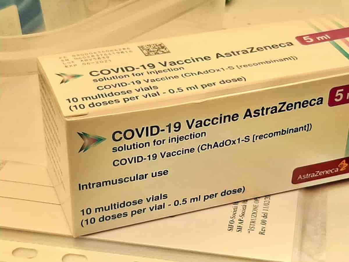 AstraZeneca vaccino sospeso
