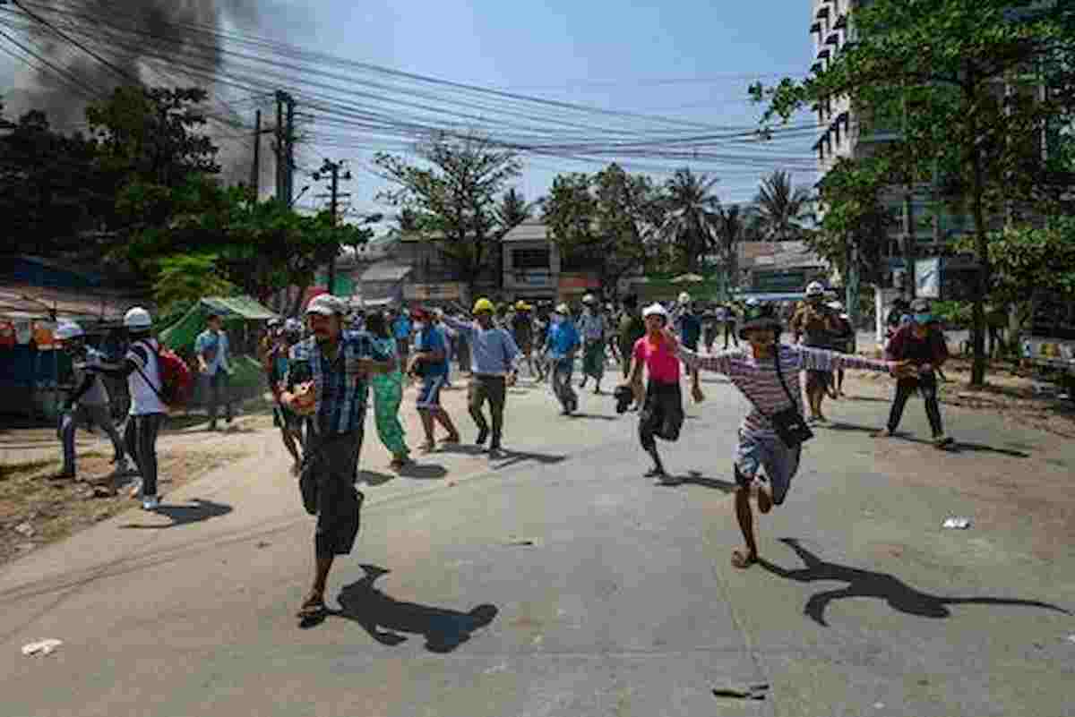Birmania, 64 morti negli scontri tra manifestanti anti-golpe e militari: ucciso anche un bambino 5 anni