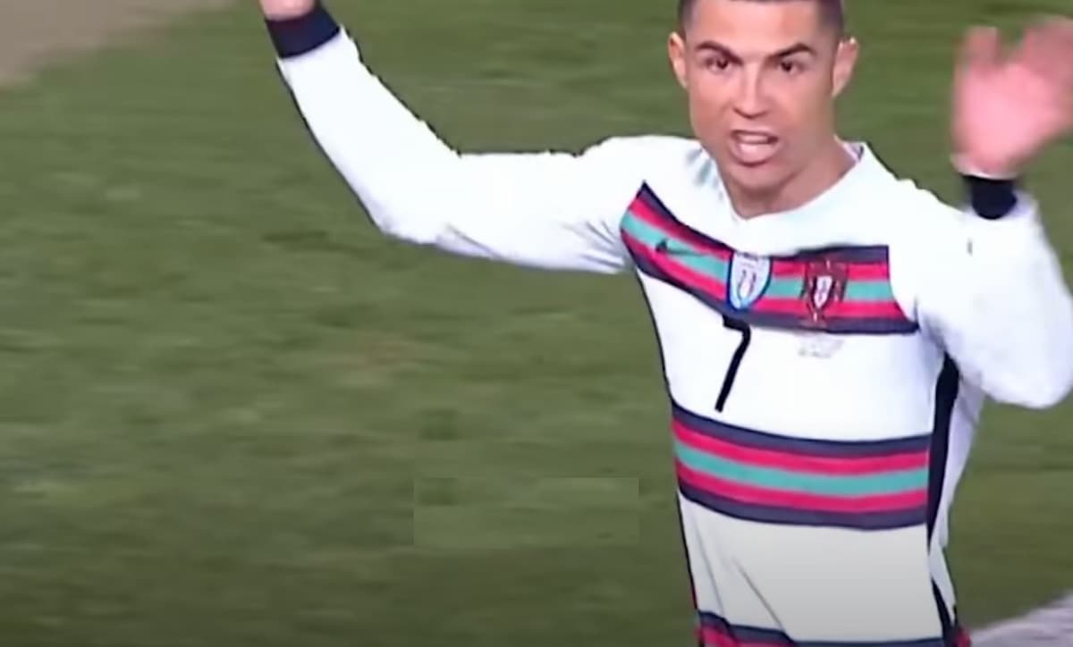 Cristiano Ronaldo gol serbia portogallo
