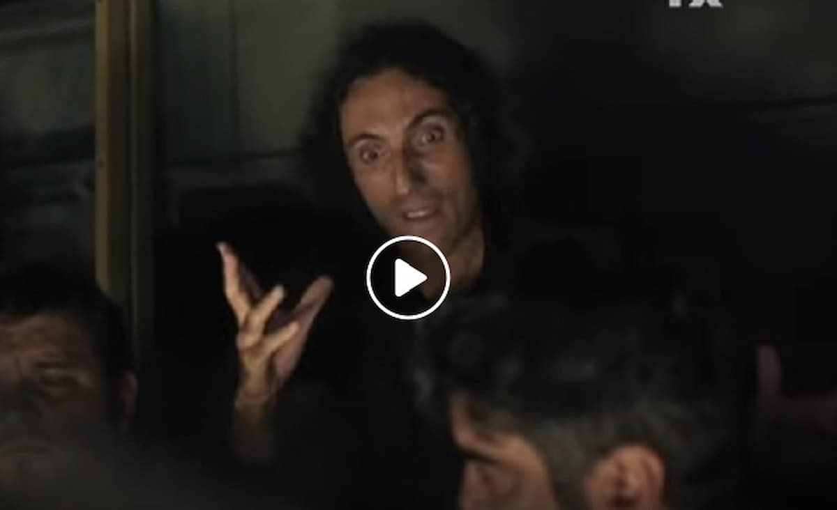 Locura: Willie Peyote porta Boris al Festival Sanremo VIDEO Il testo completo di Mai dire Mai (la Locura)