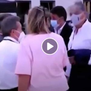 Renzi nel paddock del Gp di Bahrein di F1 con Jean Todt: il VIDEO provoca sdegno sui social dell'Italia "in zona rossa"