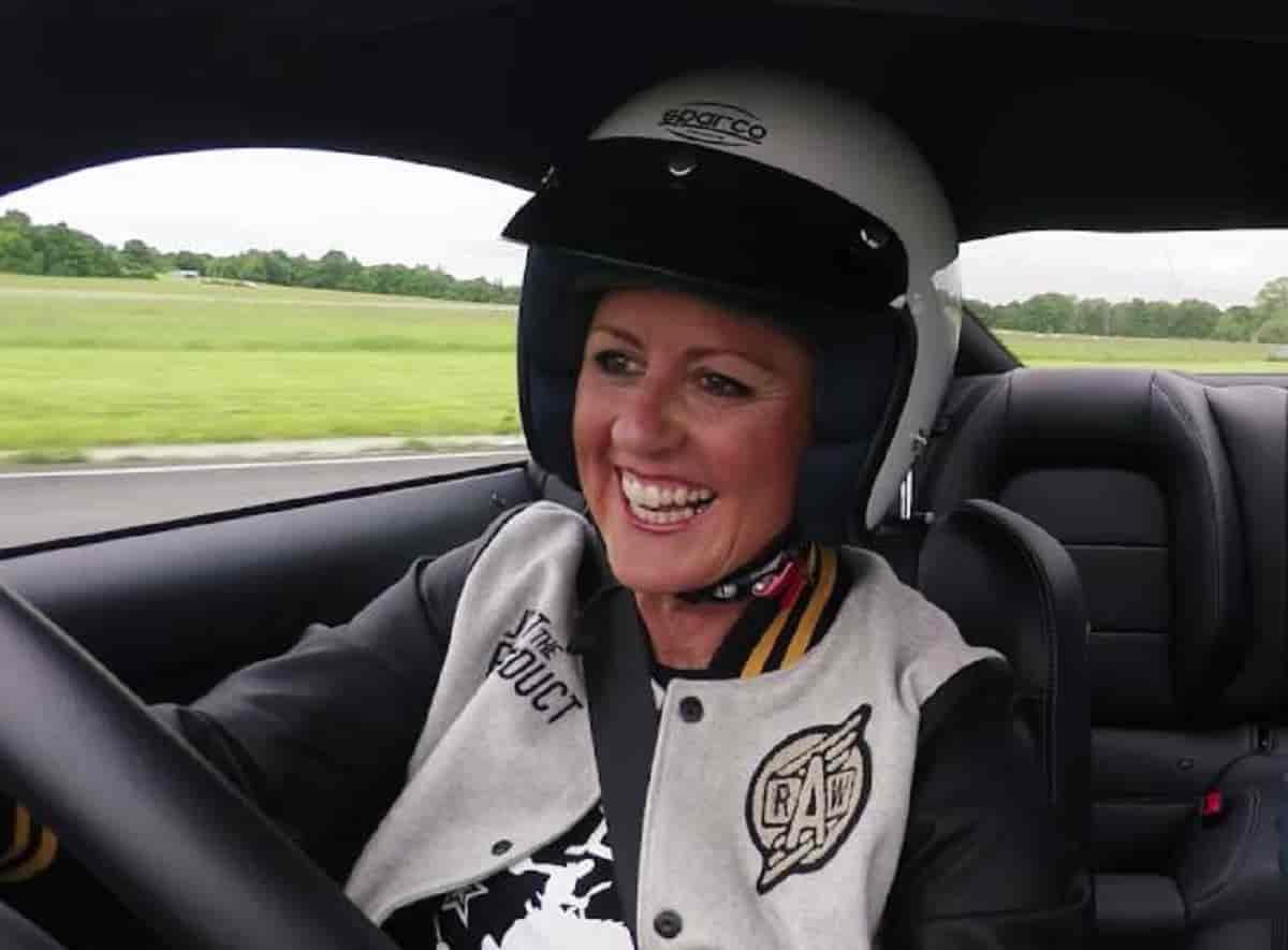 Sabine Schmitz, è morta di cancro l'ex pilota tedesca regina del Nurburgring