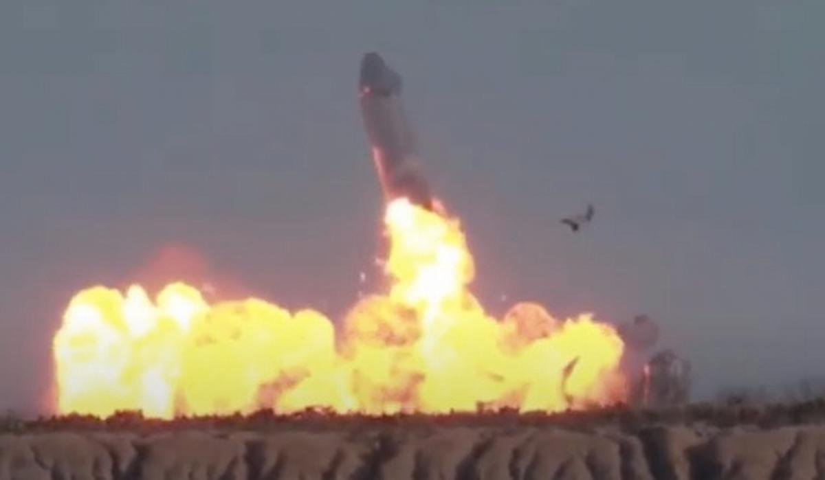 SpaceX, il prototipo del razzo Starship esplode dopo atterraggio Texas VIDEO YOUTUBE
