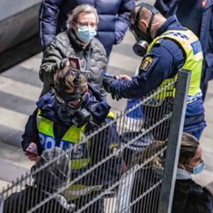 Svezia accoltella otto persone in pieno centro a Vetlanda