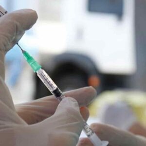 Vaccino anti Covid Pfizer, Policlinico di Bari: "Efficace non solo contro la malattia, ma anche contro l'infezione"