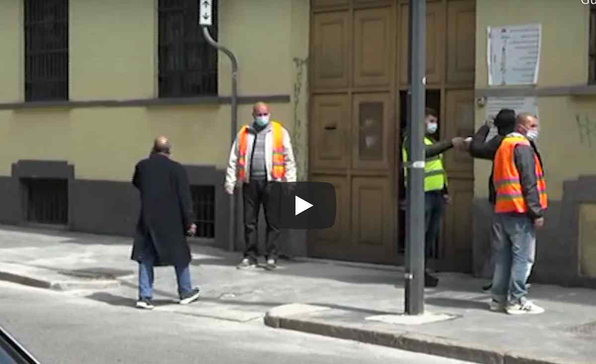 Ramadan, Lega denuncia assembramenti nella moschea di viale Jenner a Milano VIDEO