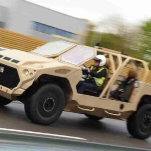 Esercito eco friendly in Gran Bretagna: mezzi militari elettrici e con carburante riciclato per il cambiamento climatico
