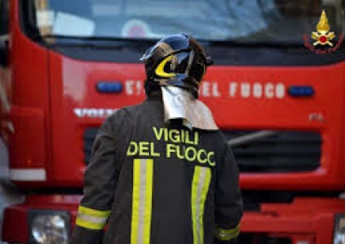 Incidente sulla A29 a Mazara del Vallo, alla galleria Fulgatore: auto prende fuoco, morti carbonizzati gli occupanti
