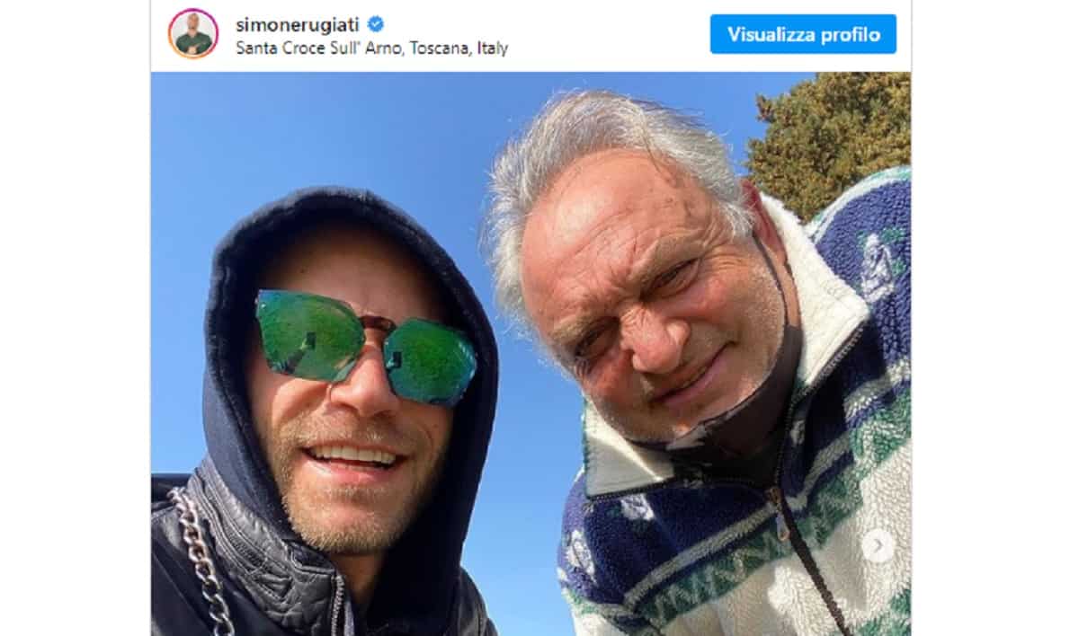 Simone Rugiati, è morto il padre Curzio: aveva 70 anni. Il ricordo dello chef sui social