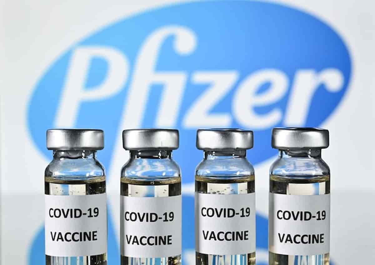 Vaccino Pfizer protegge dal Covid per 6 mesi dalla seconda dose: la nota dell'azienda
