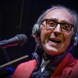 Franco Battiato morto a 76 anni, il cantante e compositore da tempo era malato in casa