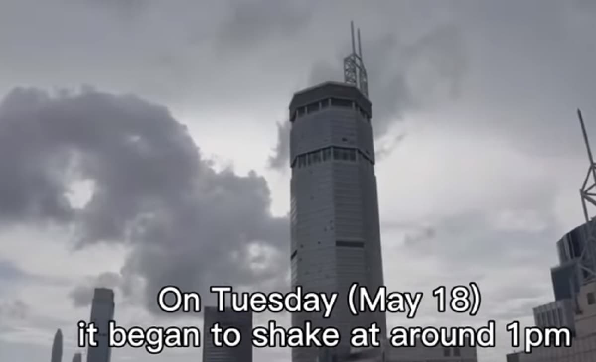 Cina, il grattacielo di Shenzhen oscilla non si sa perché: 73 piani, alto 300 metri VIDEO