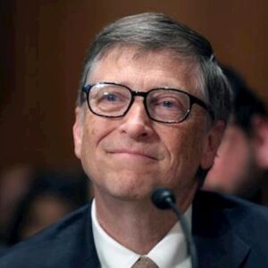 Bill Gates prima del matrimonio, feste con spogliarelliste e t-shirt macchiate di pizza: tutte le stravaganze dell'imprenditore