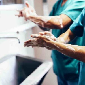 5 maggio, Giornata Mondiale Igiene delle mani: l'Oms e l'importanza di lavarsi le mani