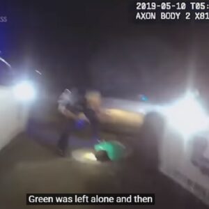 Polizia Usa lega, schiaccia e trascina afroamericano: il VIDEO della morte di Ronald Greene