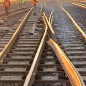 Treno deraglia sulla Cosenza - Paola: nell'incidente ferroviario a Montalto Uffugo ferito un operaio