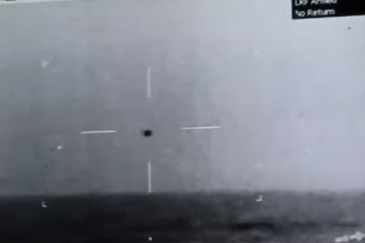 Usa, Ufo segue nave militare e si immerge. Pentagono: il VIDEO è autentico