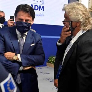 Beppe Grillo risposta a Conte