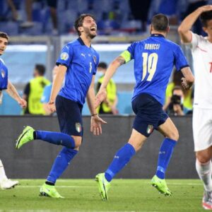 Italia agli ottavi (3-0 alla Svizzera), le pagelle: Locatelli il migliore con 2 gol, Mancini non sbaglia nulla