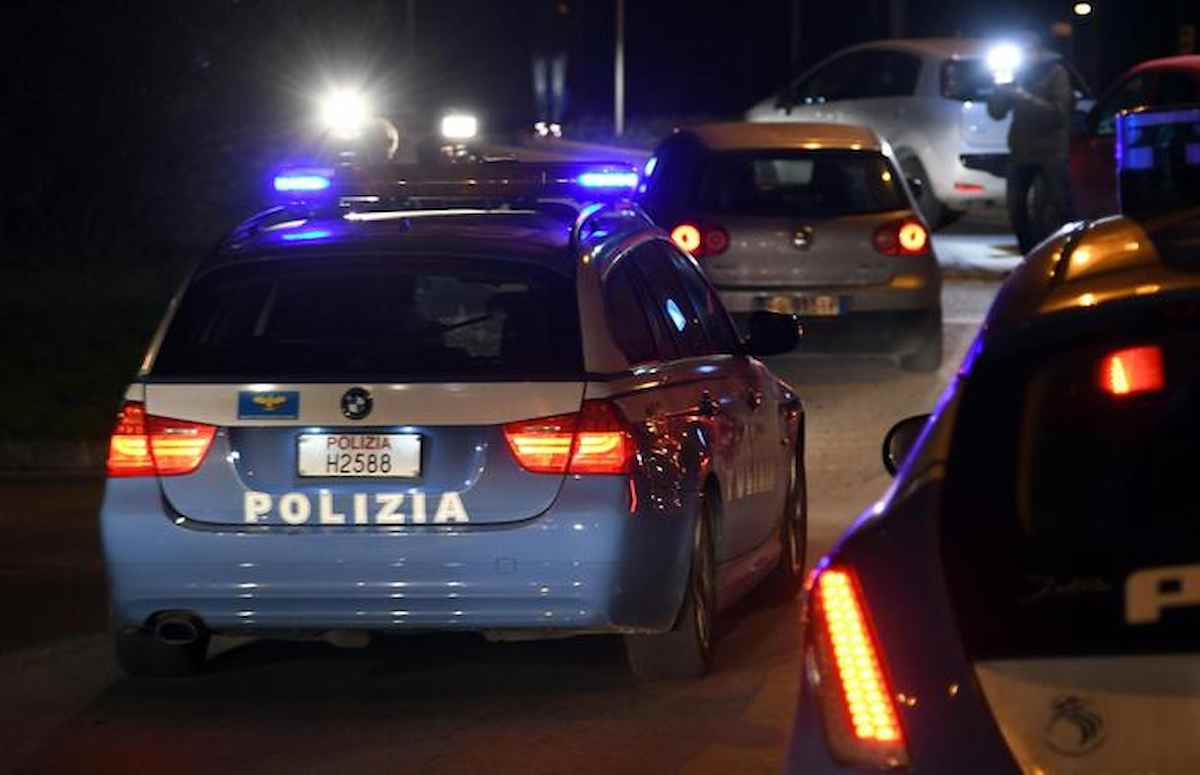 Omicidio a Roma: uomo sgozzato vicino alla metro San Giovanni. Caccia al killer