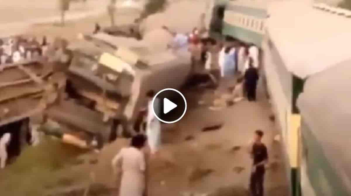 Incidente ferroviario in Pakistan, treno deraglia e si scontra con un altro treno: almeno 30 morti