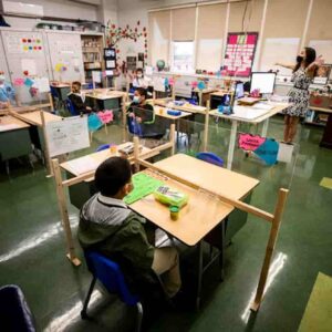 Scuola all'inglese e all'italiana, post lockdown: differenze di sistemi, recupero estivo, corsi per insegnanti