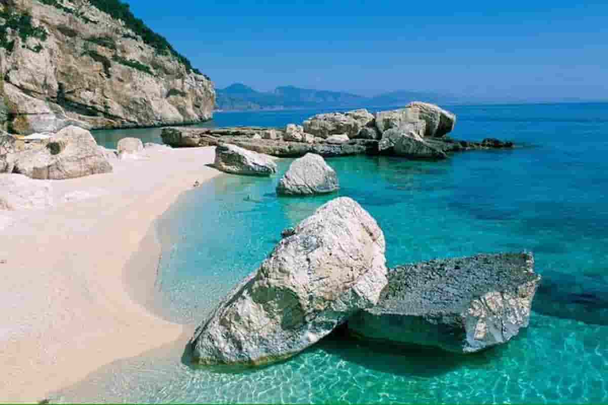 Spiagge più belle d'Italia, classifica 5 vele Legambiente: prima Maremma, poi Ogliastra e Cilento