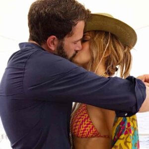 Jennifer Lopez Ben Affleck bacio