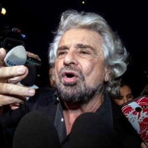 Beppe Grillo batte Resto del Mondo 1 a 0, analisi di una crisi: ora la domanda è lui e Conte faranno la pace?