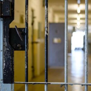 Poliziotti picchiati nel carcere di Sulmona, gli aggressori non sono ancora stati trasferiti