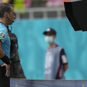 Fernando Rapallini arbitro argentino quarto uomo in Belgio-Italia: lo scambio tra federazioni