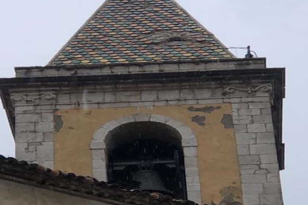 San Giovanni in Galdo, fulmine colpisce campanile: 100mila euro di danni