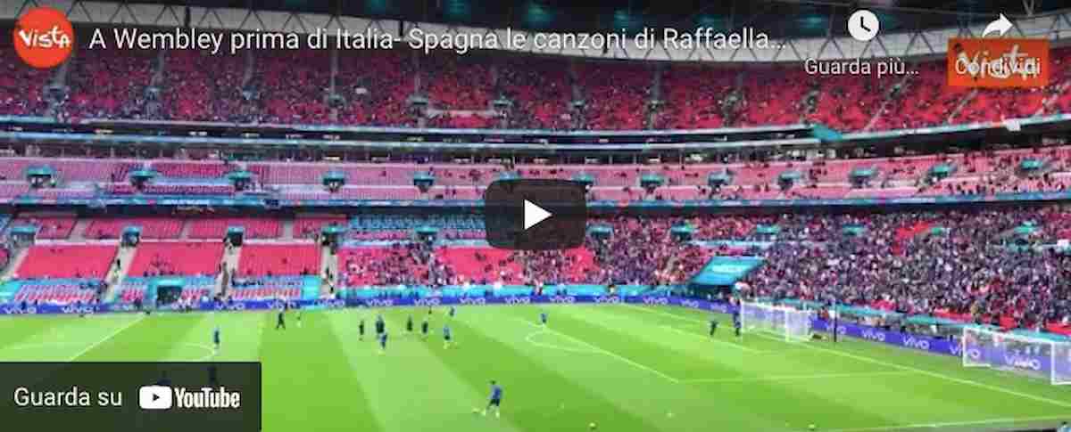 Italia omaggio a Raffaella Carrà prima e dopo trionfo sulla Spagna, Mancini: "Ma che musica maestro" VIDEO