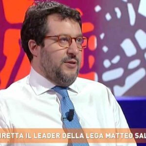 Matteo Salvini chi è: età, altezza, Instagram, Facebook, Twitter, figli, fidanzata, vita privata e carriera del leader della Lega