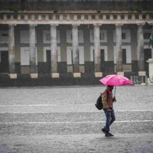 Maltempo, allerta meteo in Campania: si temono allagamenti, frane e caduta di rami o alberi