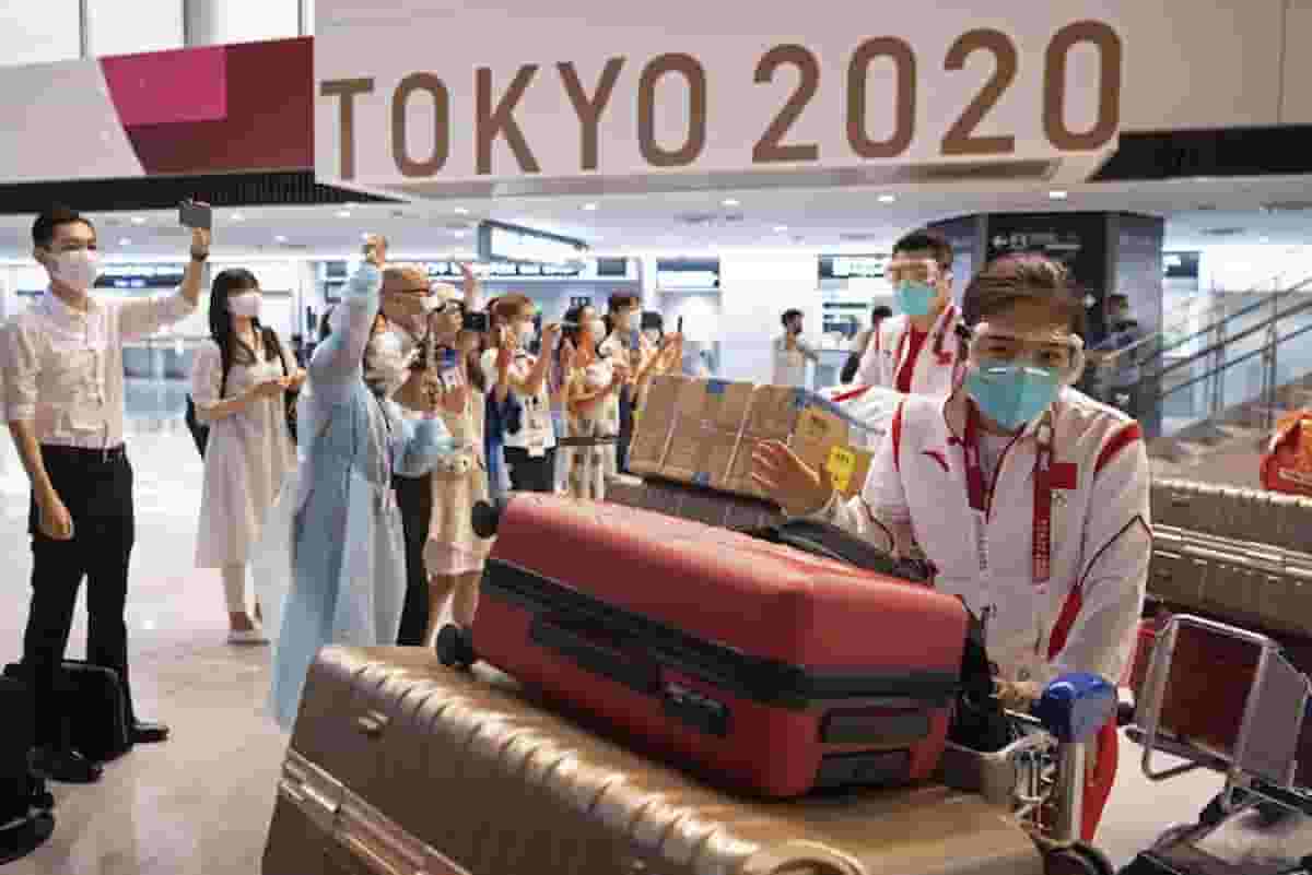 Focolaio Olimpiadi Tokyo (75 contagi), e in Giappone mai così tanti casi da 6 mesi. Tutti a casa?