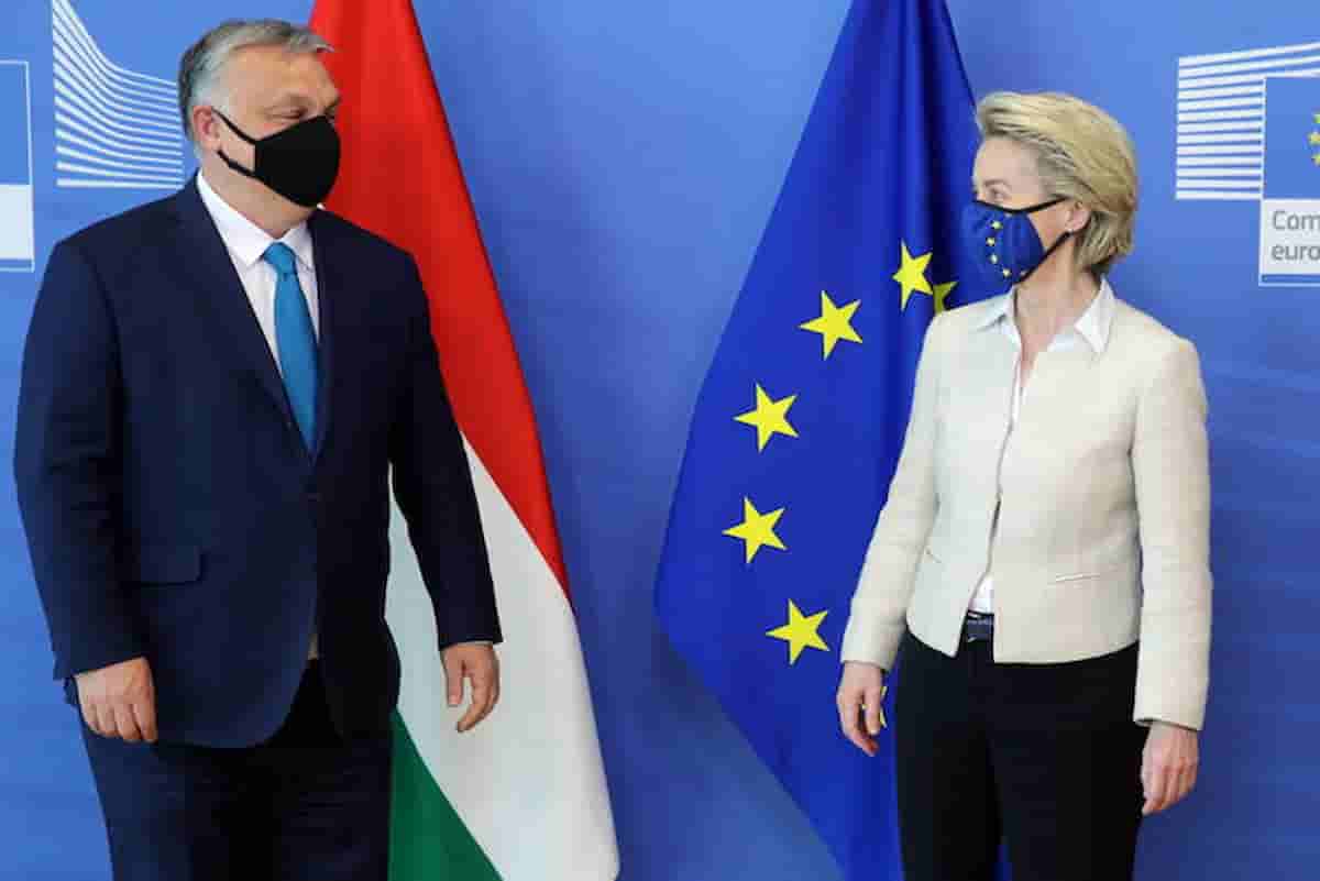 Von der Leyen contro Ungheria per la legge anti lgbt: l'Ue mette nel mirino anche la Polonia