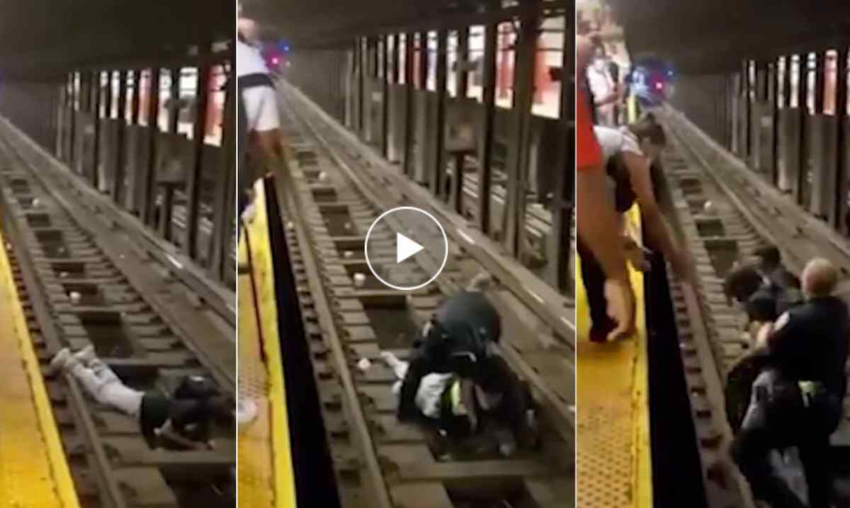 New York, uomo cade sulle rotaie: poliziotto lo salva prima dell'arrivo della metro VIDEO