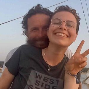 Jovanotti, il selfie con la figlia Teresa dopo il tumore. "E' per te che il mare sa di sale"
