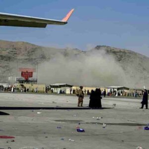 Aeroporto di Kabul, incubo nuovi attentati: gli americani temono autobombe e razzi