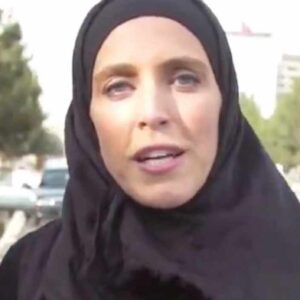 Clarissa Ward, giornalista Cnn aggredita dai talebani: "Copriti il volto" VIDEO