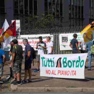 Ita perde il pelo ma non il vizio Alitalia: primo scioperare