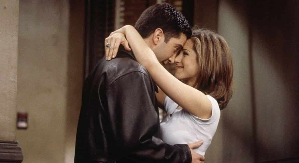 Jennifer Aniston e David Schwimmer di Friends stanno insieme? La rivelazione a Closer che fa sognare i fan