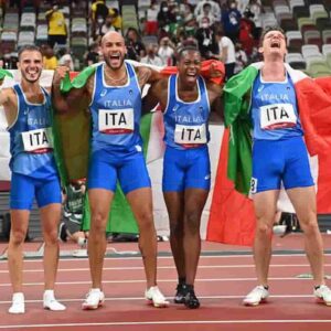 Staffetta 4x100 maschile oro alle Olimpiadi di Tokyo con Patta-Jacobs-Desalu-Tortu