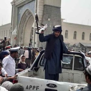 Afghanistan, sharia e caccia ai collaborazionisti: amori Usa nell'Islam estremo, i precedenti in Francia e Italia