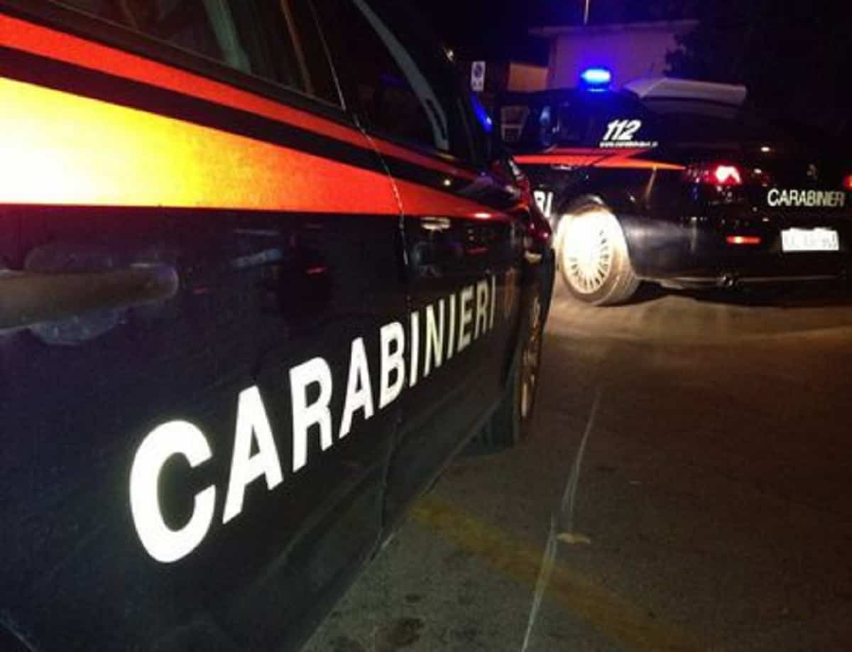 Cagliari, accoltellati tre meccanici dopo lite: uno è grave. Fermato un sospettato