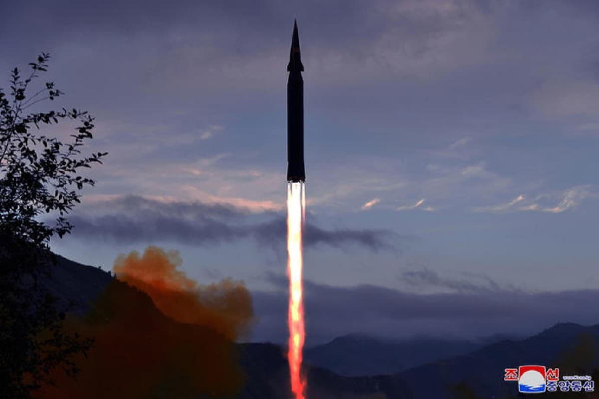 Corea del Nord, lanciato nuovi missile ipersonico nel Mar del Giappone
